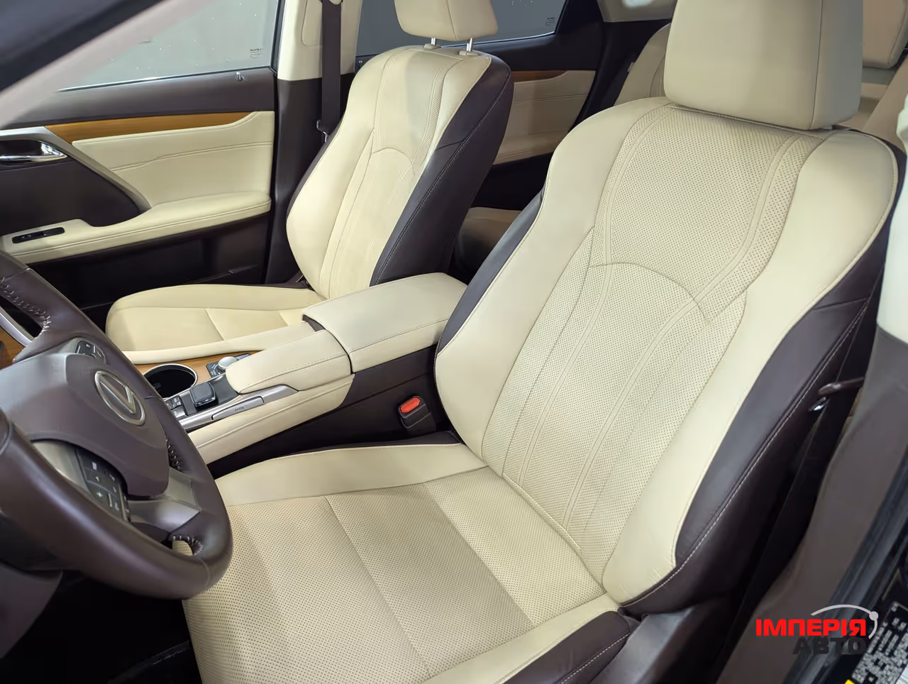 Lexus RX - фото 22