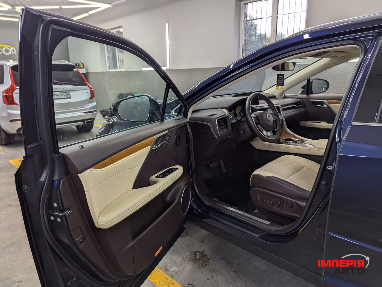 Lexus RX - фото 18