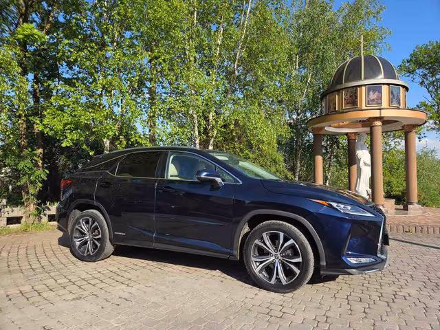 Lexus RX - фото 4
