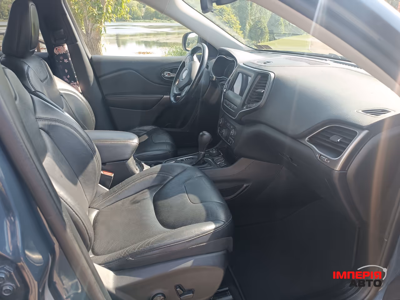 Jeep Cherokee - фото 5