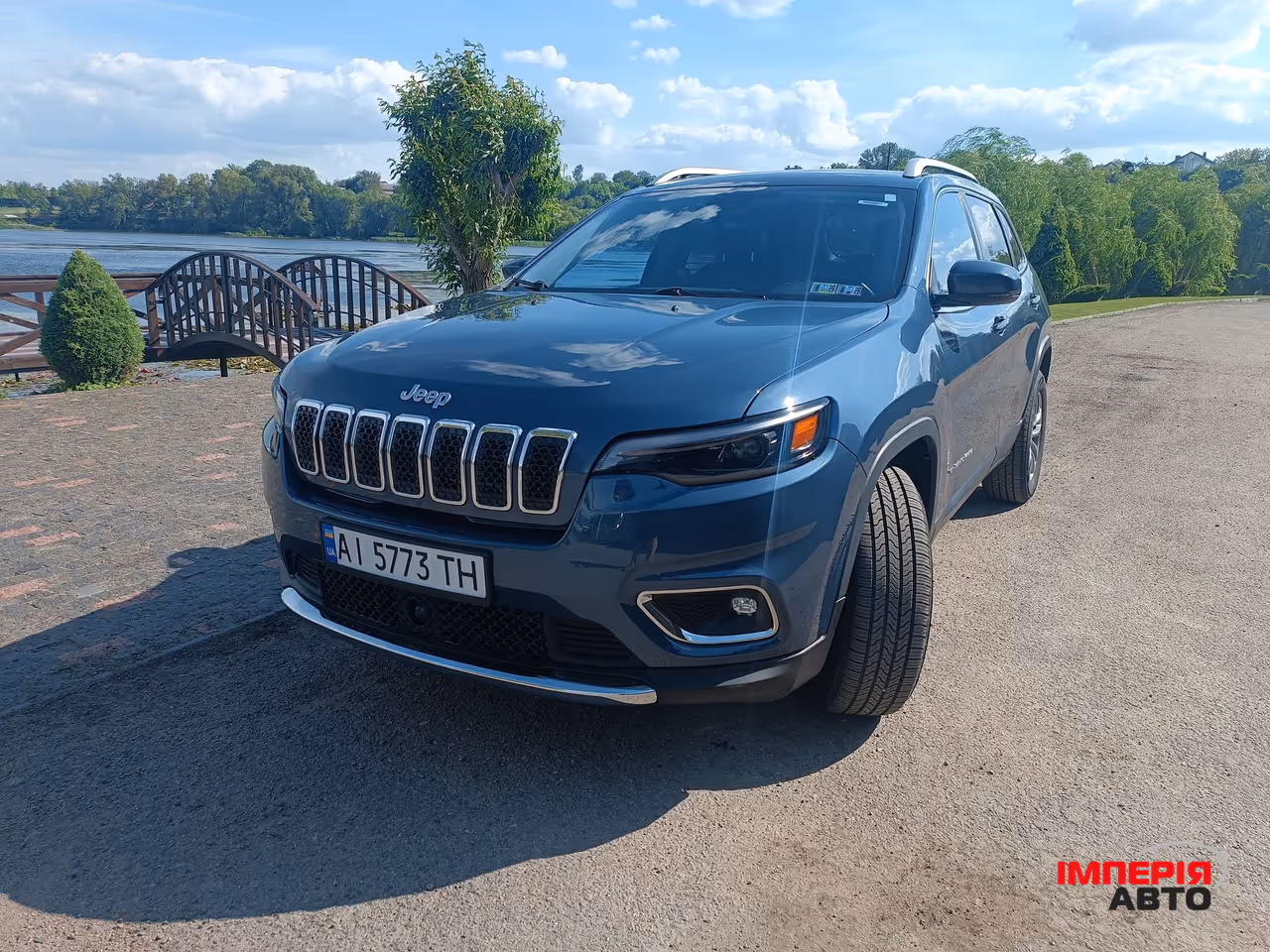 Jeep Cherokee - фото 4
