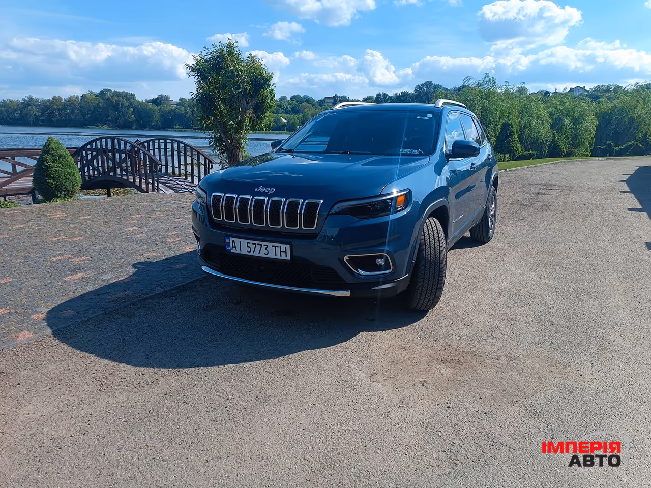Jeep Cherokee - фото 2