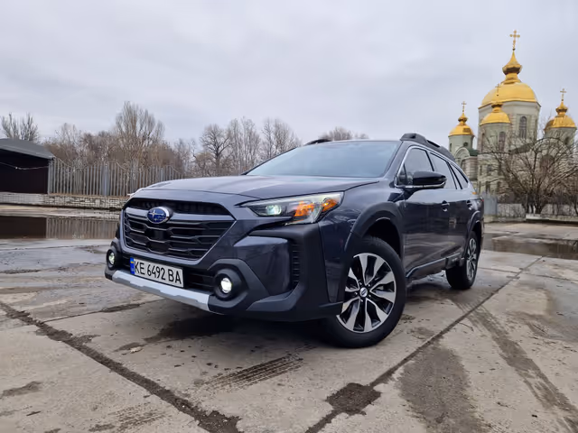 Subaru Outback - фото 1