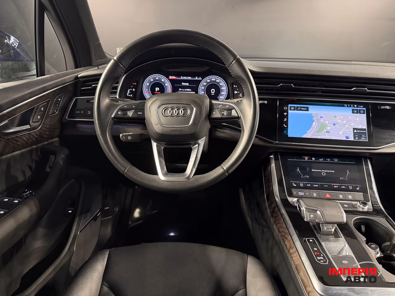 Audi Q7 - фото 22