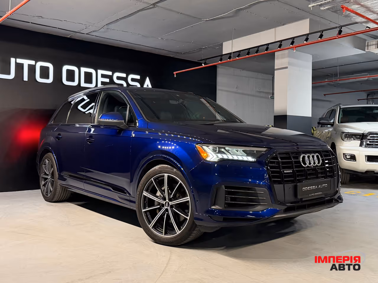 Audi Q7 - фото 3