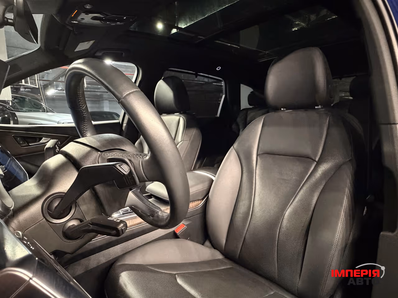 Audi Q7 - фото 26