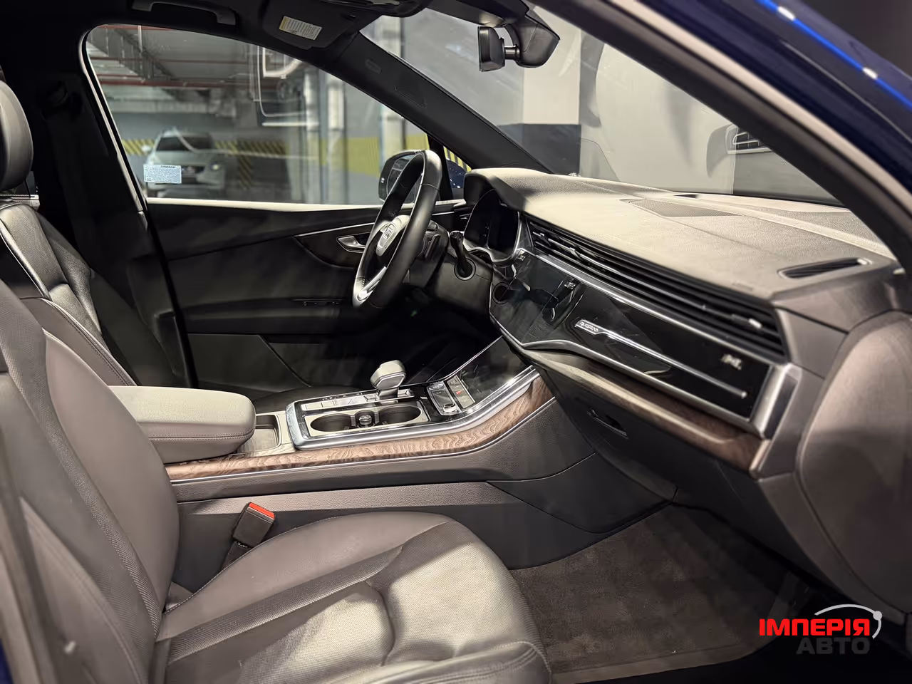 Audi Q7 - фото 35
