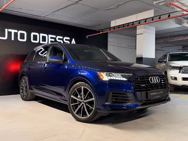 Audi Q7 - фото 3