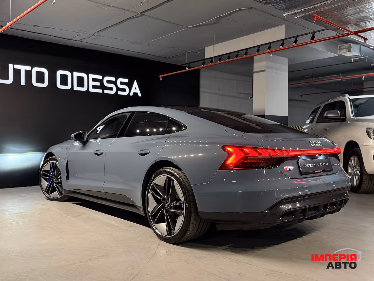 Audi RS e-tron GT - фото 11