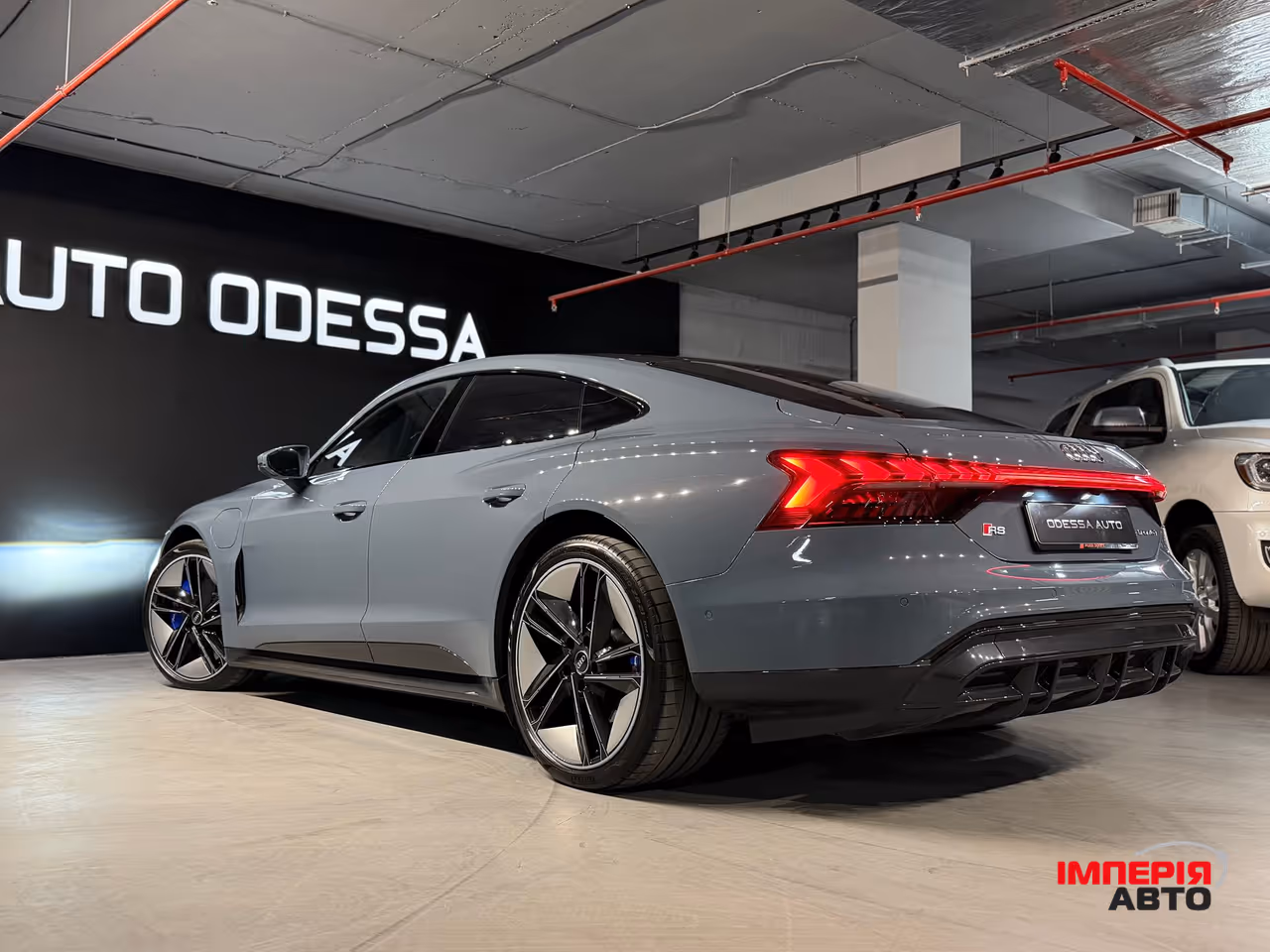 Audi RS e-tron GT - фото 12