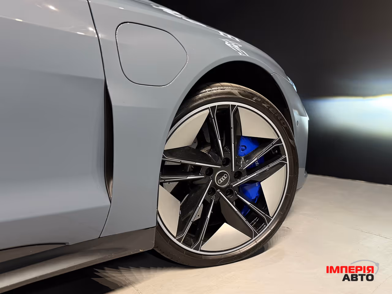 Audi RS e-tron GT - фото 14