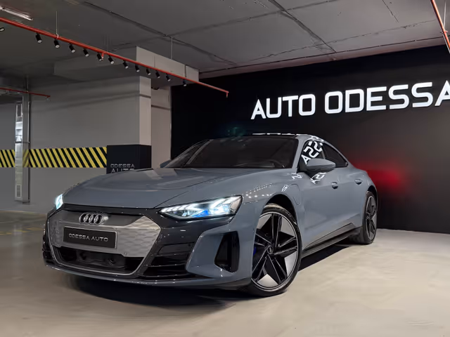 Audi RS e-tron GT - фото 4