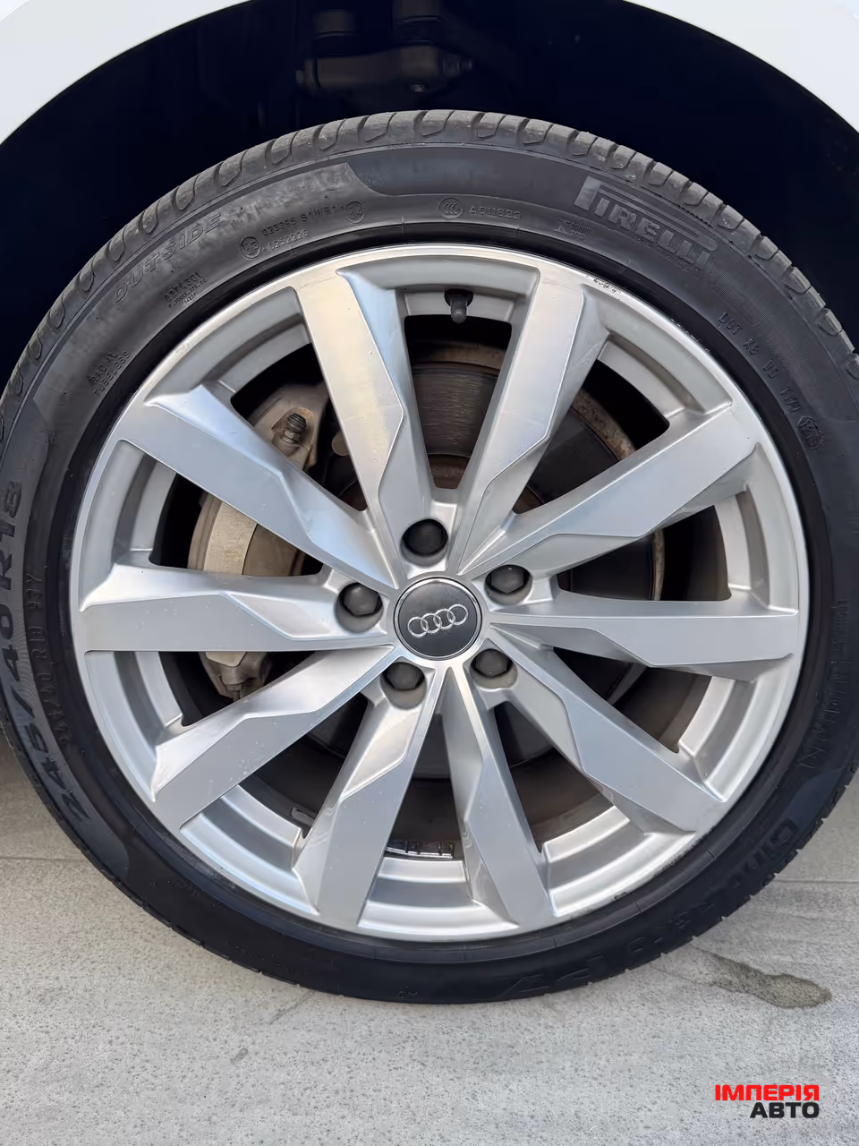 Audi A4 - фото 13