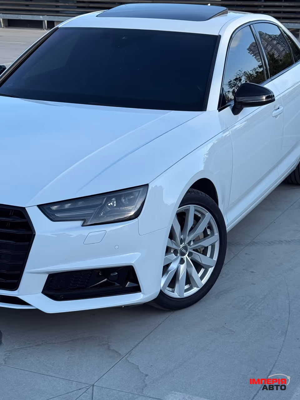Audi A4 - фото 2