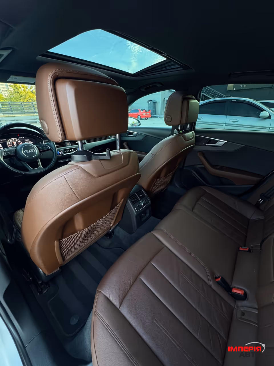 Audi A4 - фото 16