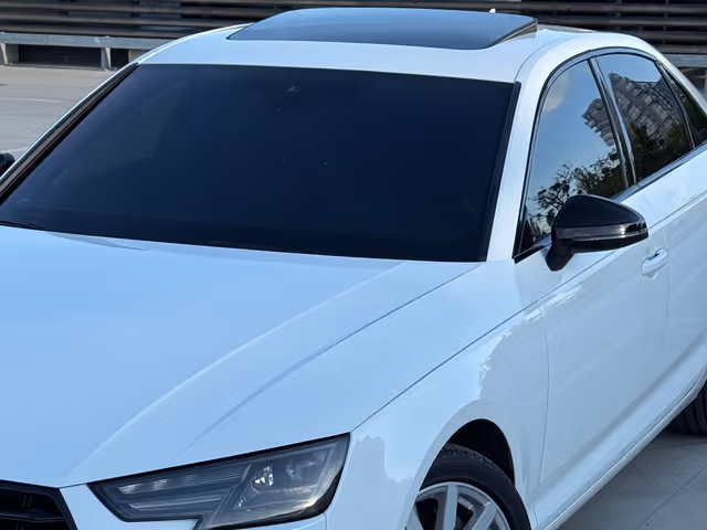 Audi A4 - фото 2