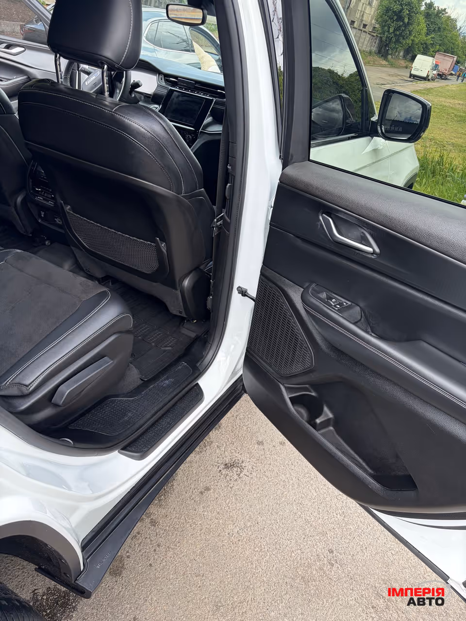 Jeep Grand Cherokee - фото 12