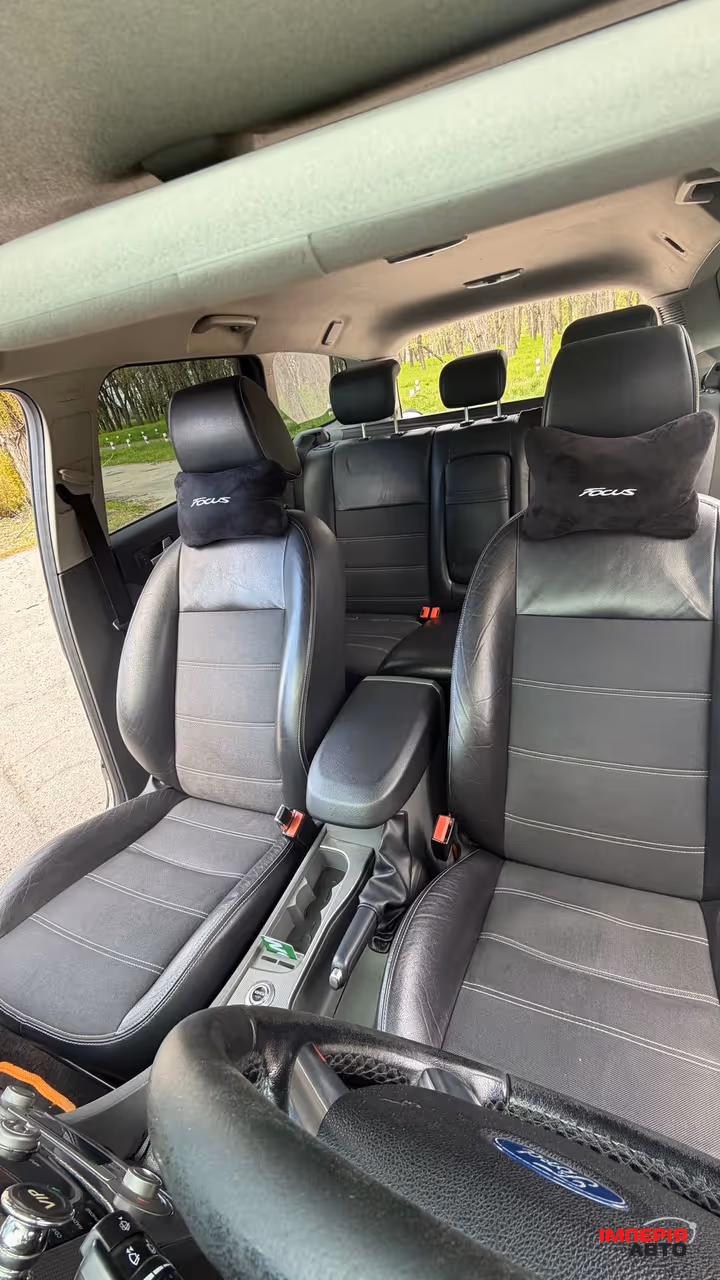 Ford Focus - фото 17