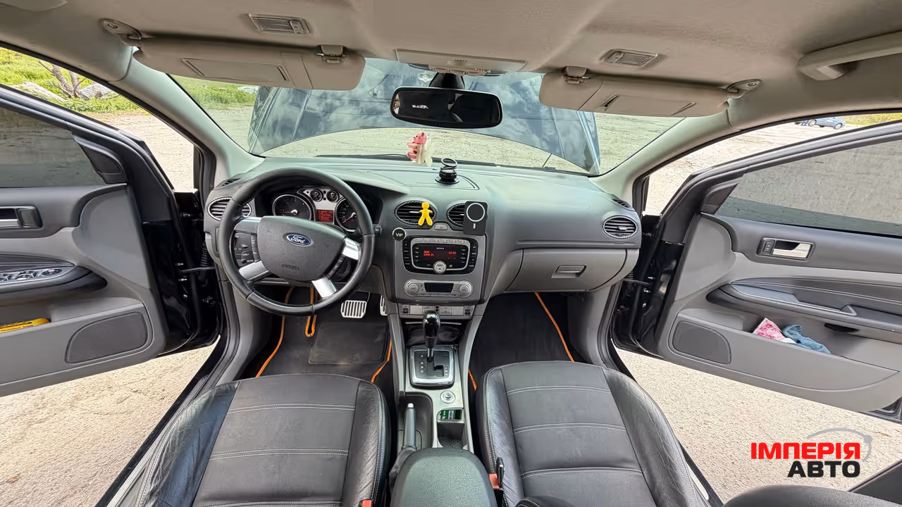 Ford Focus - фото 16