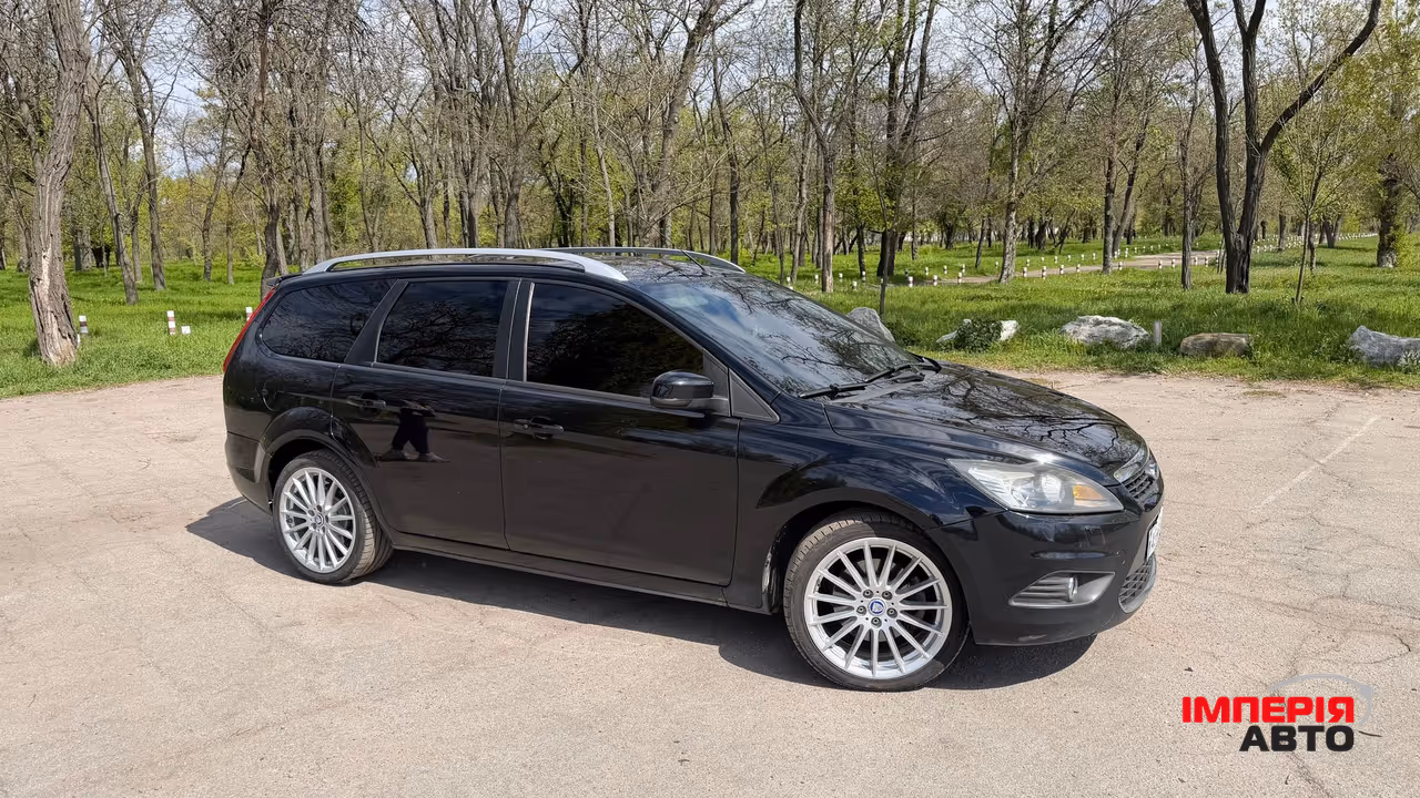 Ford Focus - фото 2