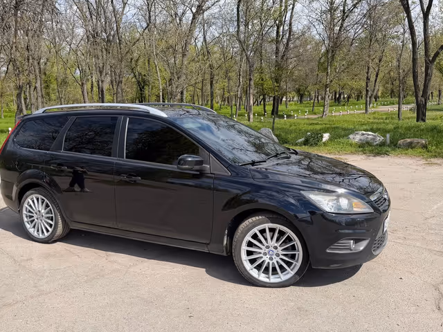 Ford Focus - фото 2