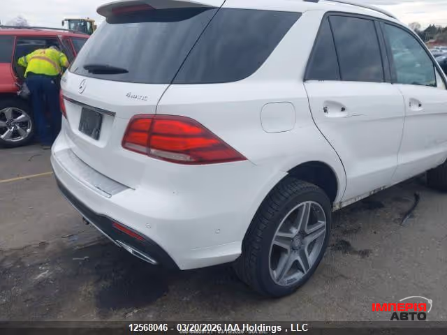 Mercedes-Benz GLE - фото 2