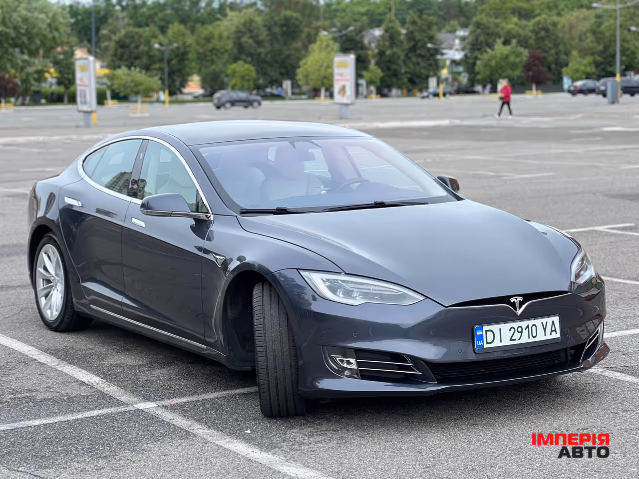 Tesla Model S - фото 3