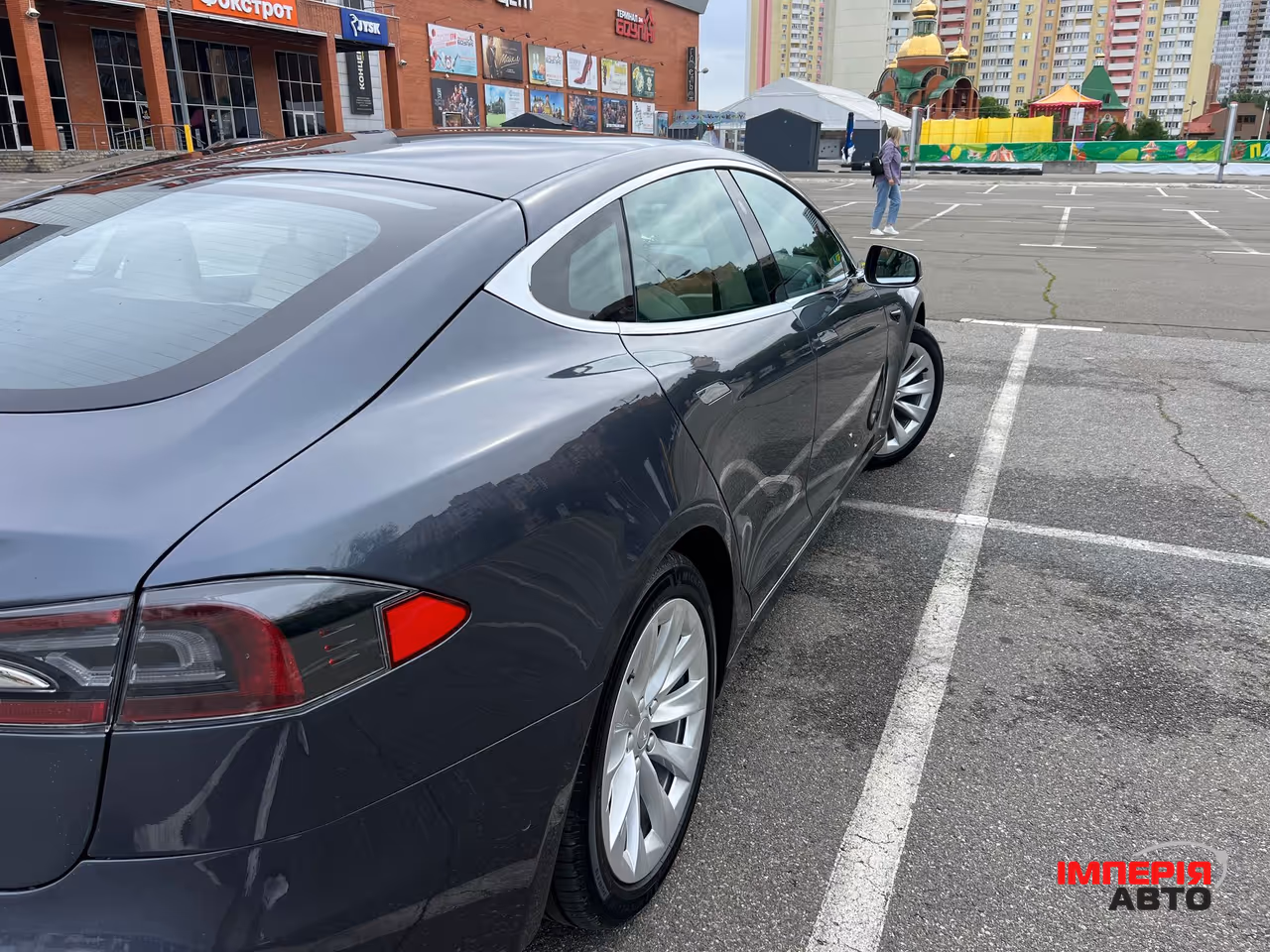 Tesla Model S - фото 14