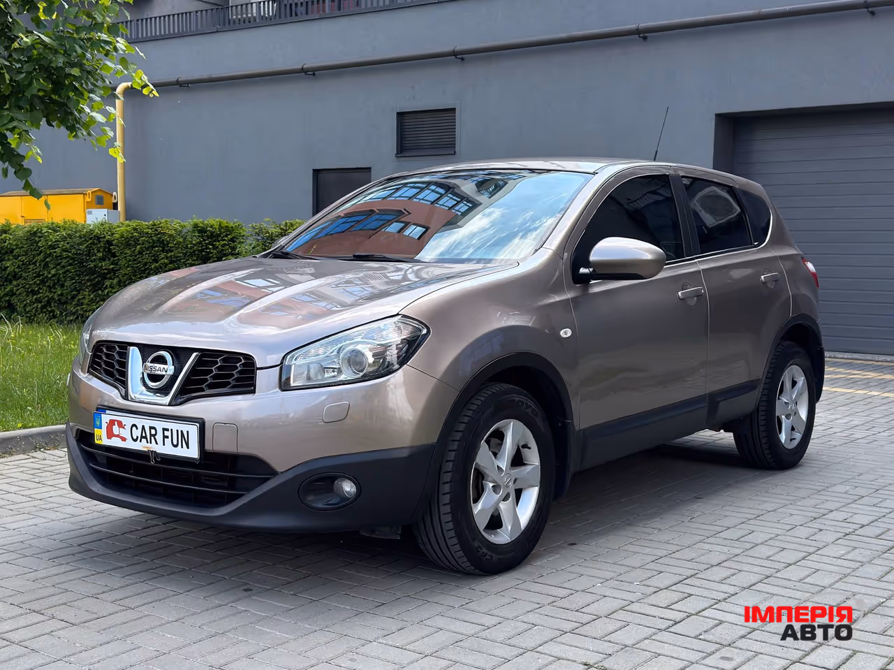 Nissan Qashqai - фото 1