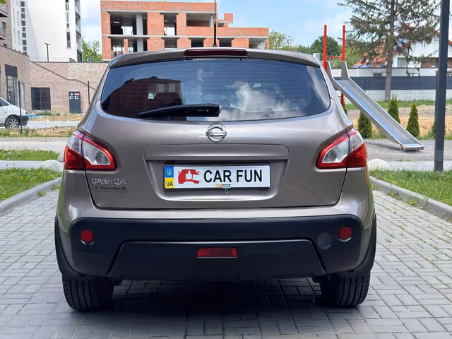 Nissan Qashqai - фото 4