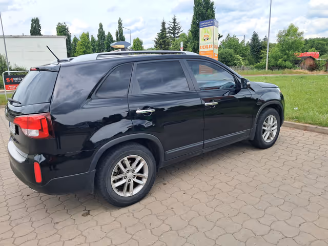Kia Sorento - фото 4