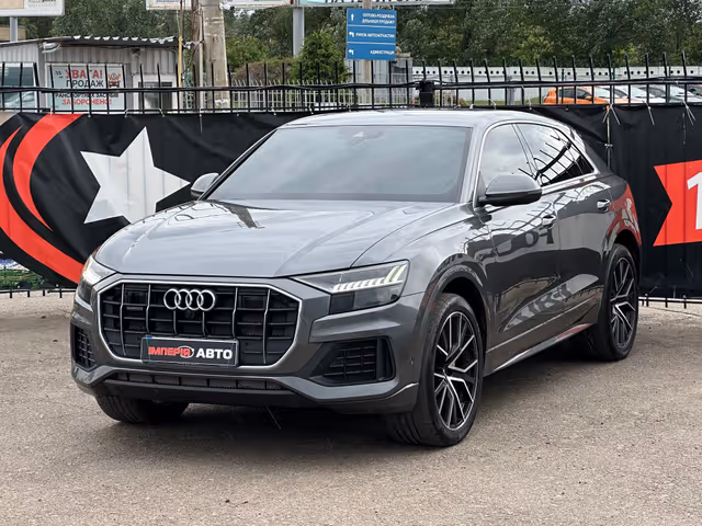 Audi Q8 - фото 1