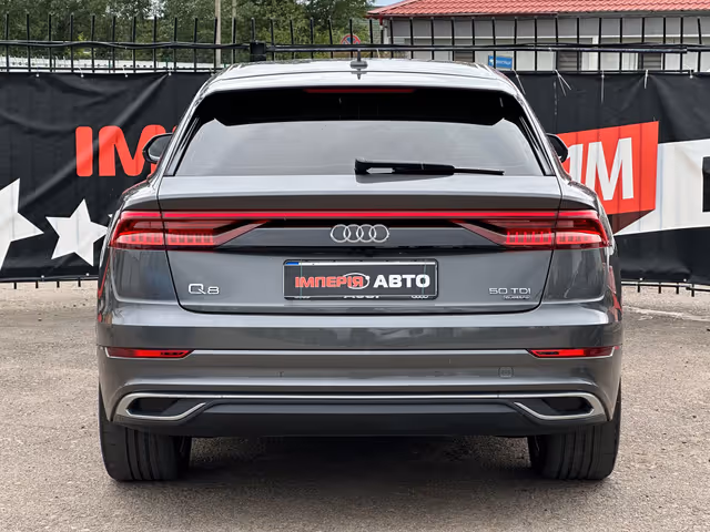 Audi Q8 - фото 4
