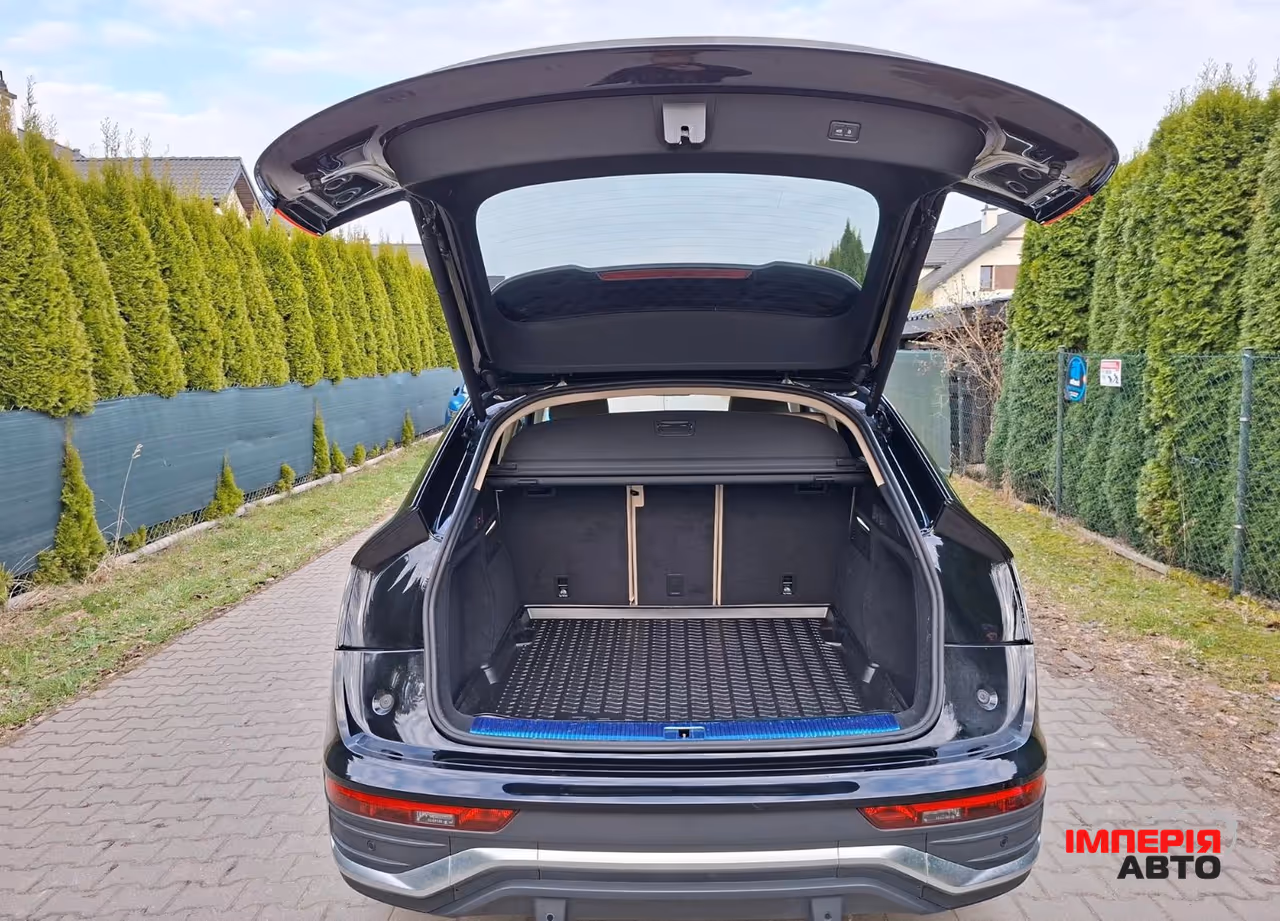 Audi Q5 Sportback - фото 4