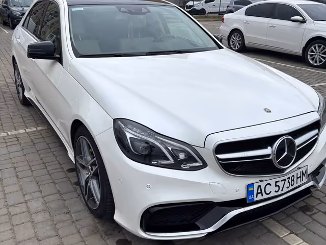 Mercedes-Benz E-Класс - фото 4