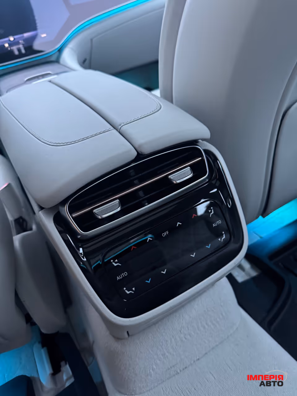Mercedes-Benz EQS - фото 24