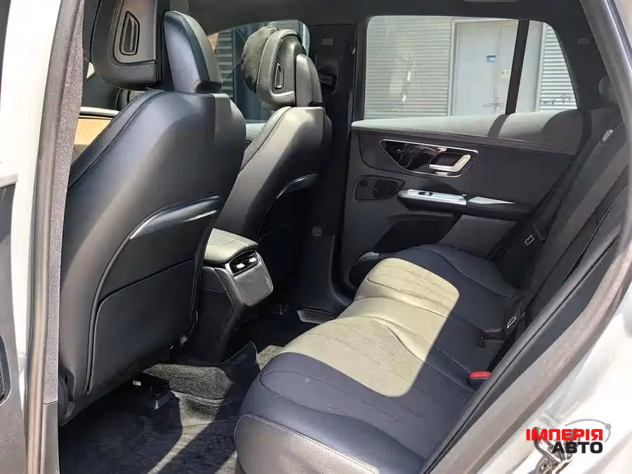 Mercedes-Benz EQE SUV - фото 6