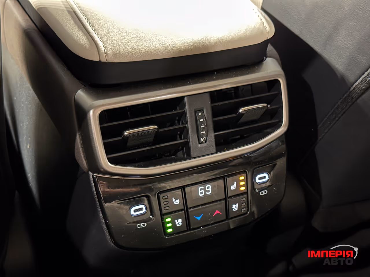 Lexus RX - фото 13
