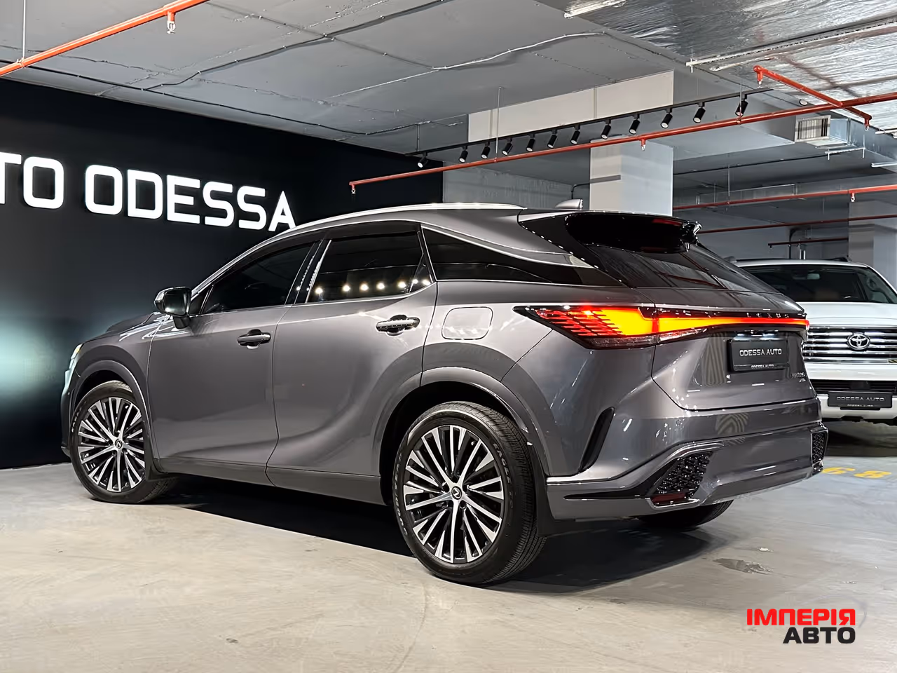 Lexus RX - фото 7