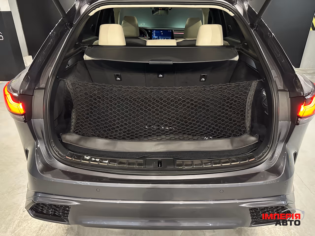 Lexus RX - фото 10