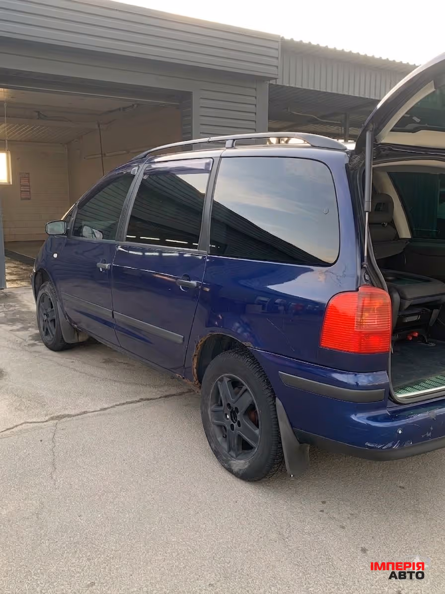 Volkswagen Sharan - фото 4