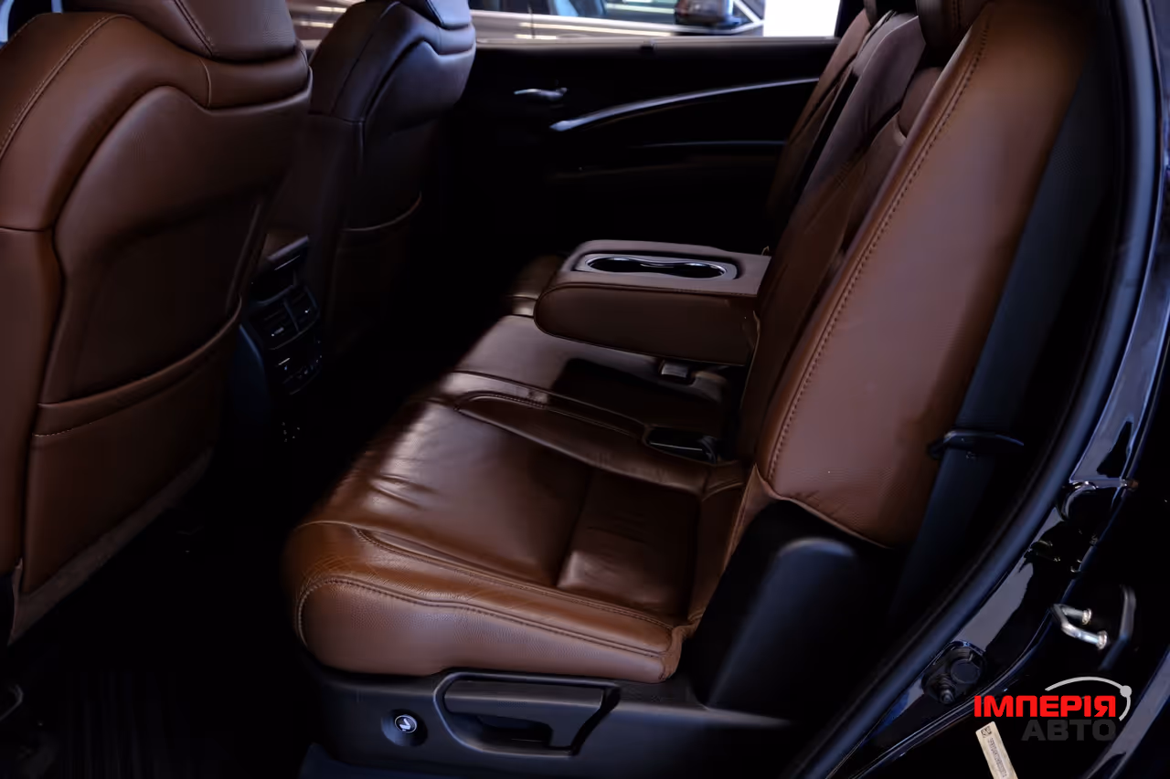 Acura MDX - фото 8