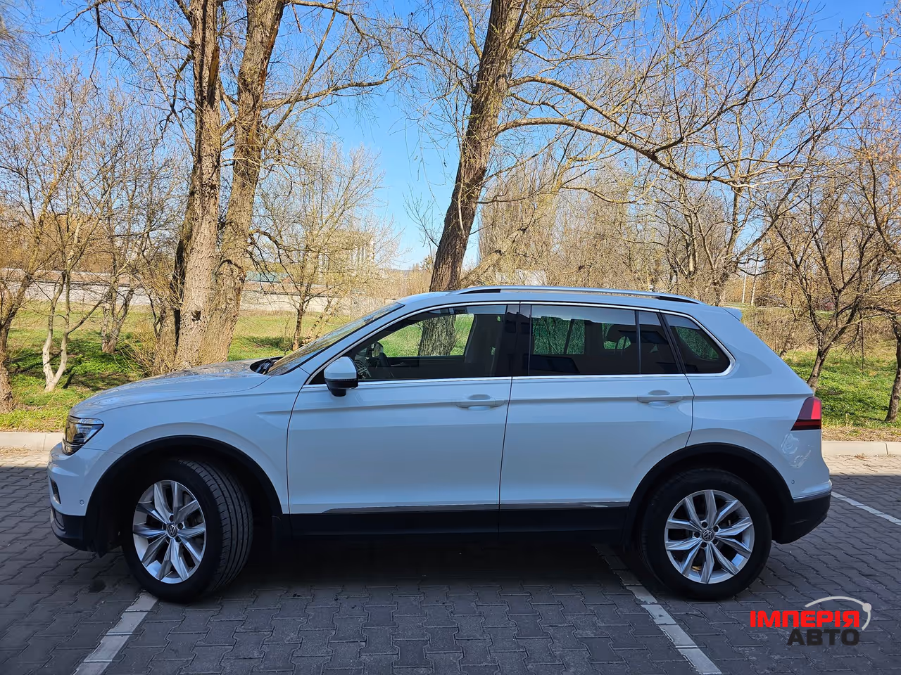Volkswagen Tiguan - фото 29
