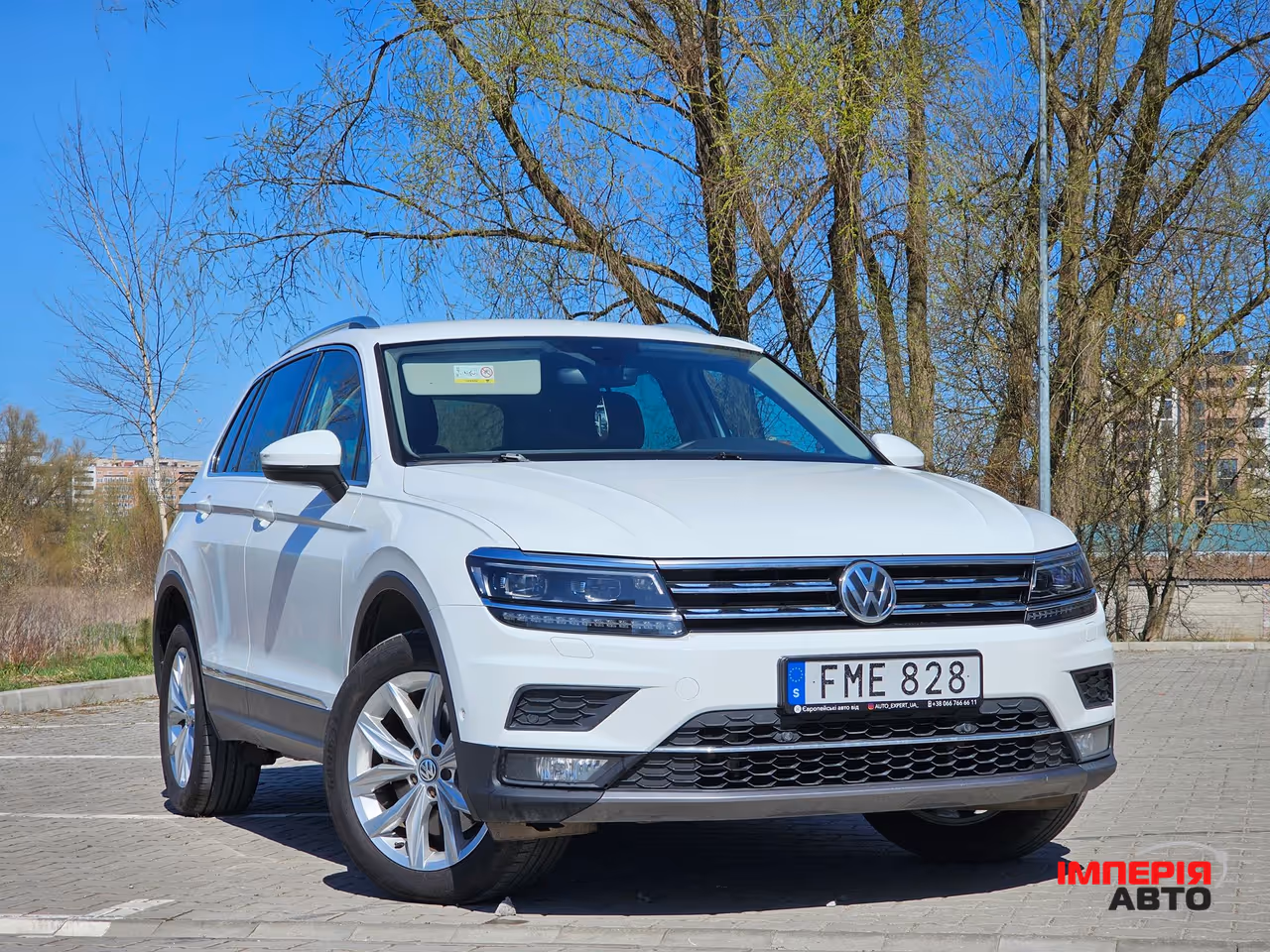 Volkswagen Tiguan - фото 2