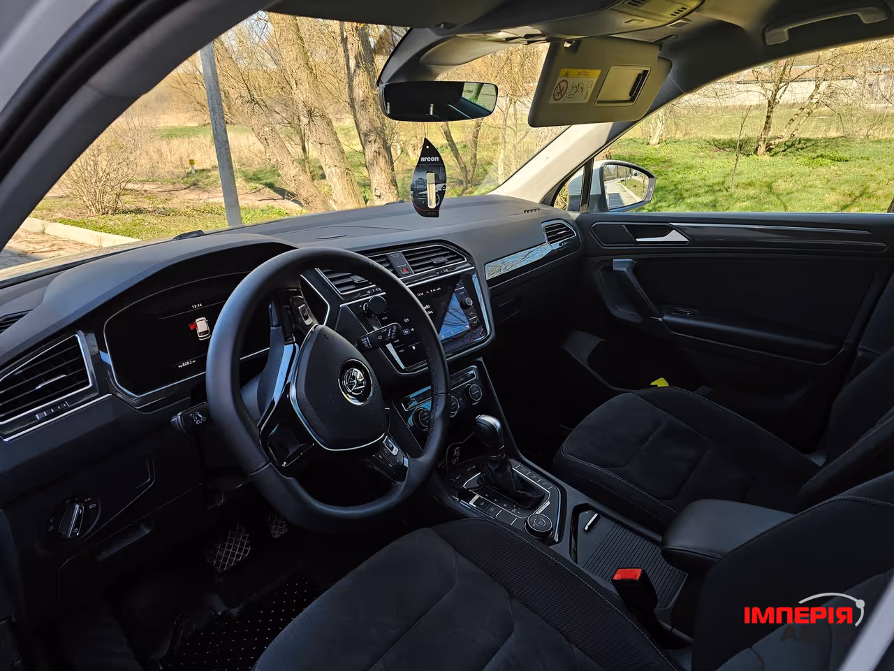 Volkswagen Tiguan - фото 27