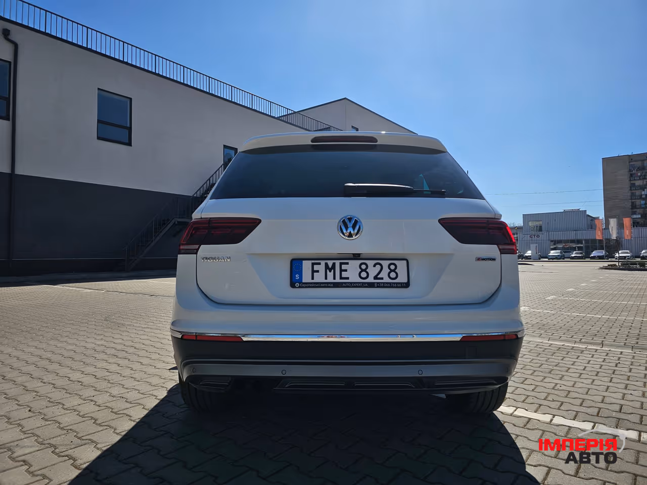 Volkswagen Tiguan - фото 5
