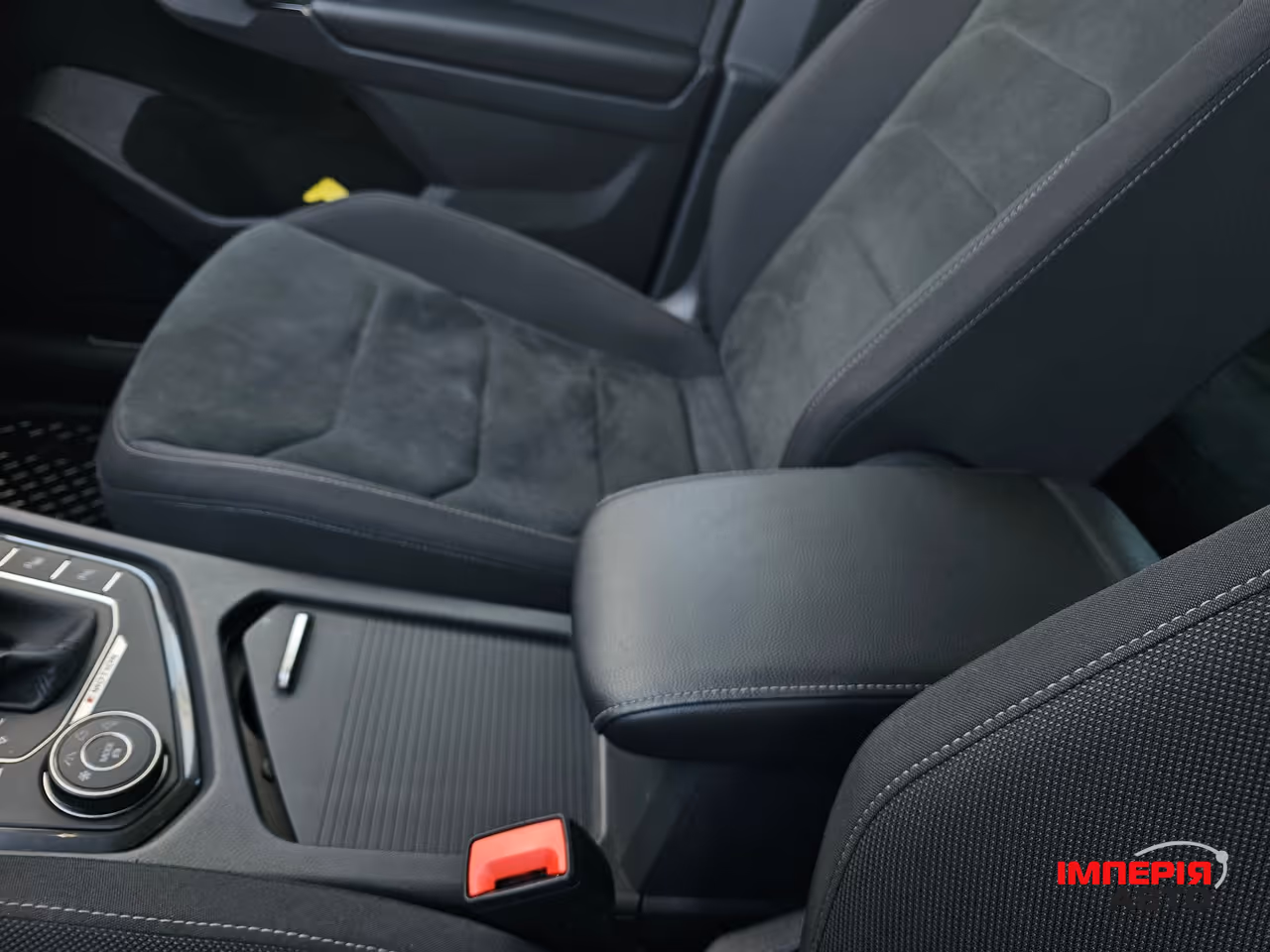 Volkswagen Tiguan - фото 25