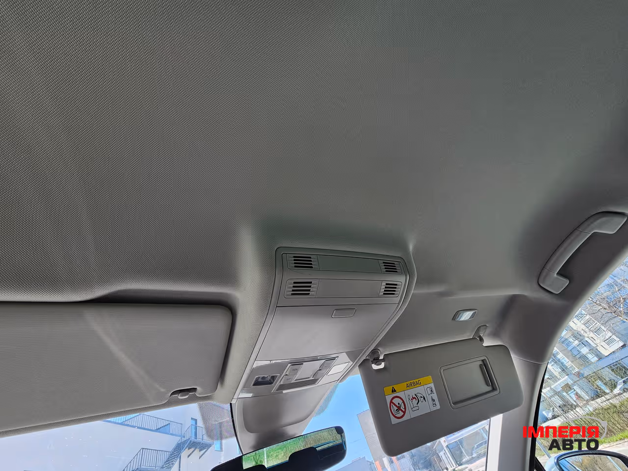 Volkswagen Tiguan - фото 14