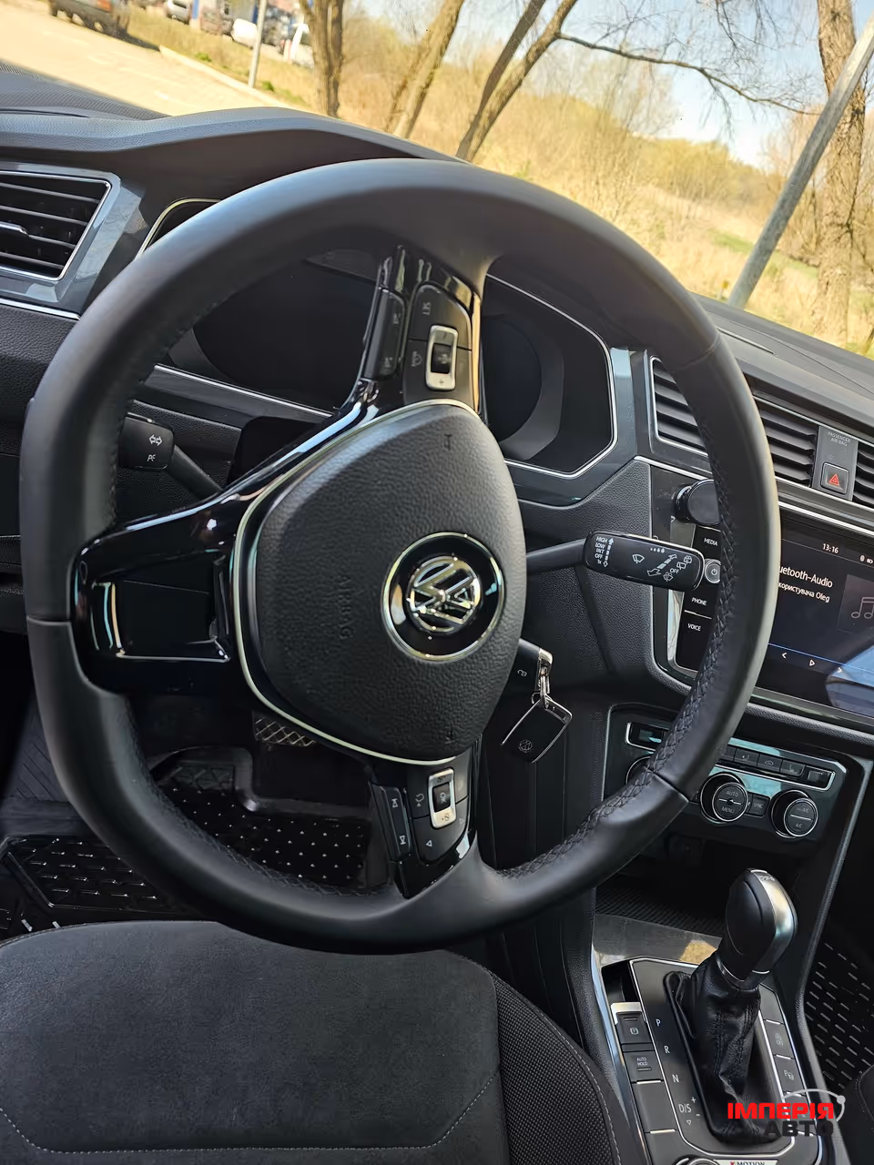 Volkswagen Tiguan - фото 20