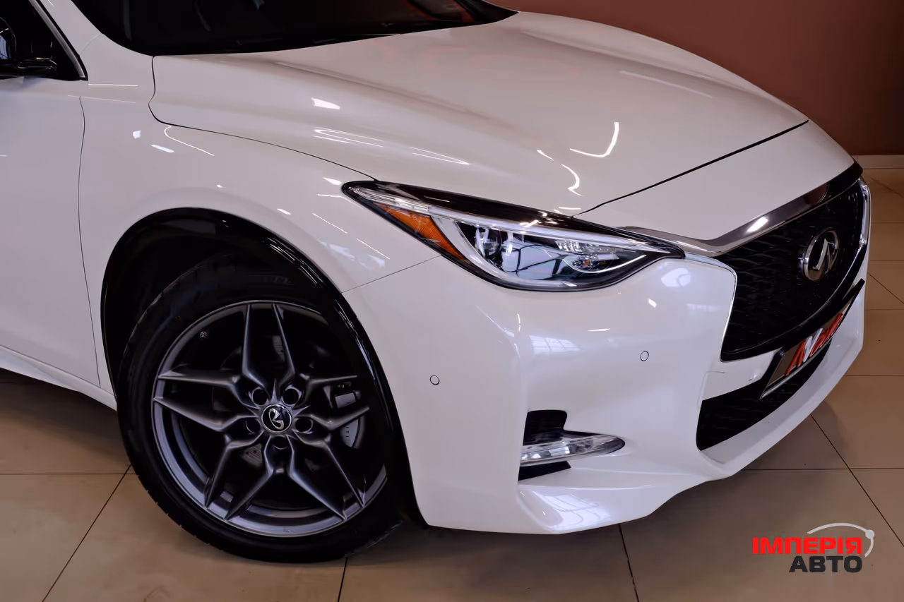 Infiniti QX30 - фото 3